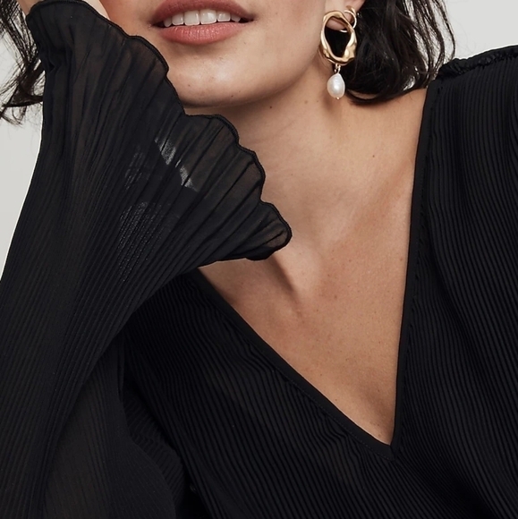 Madewell Pleated Flare-Sleeve Top in True Black size Small NWT NN935 - Picture 5 of 16